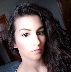 Meet your Posher, Jen